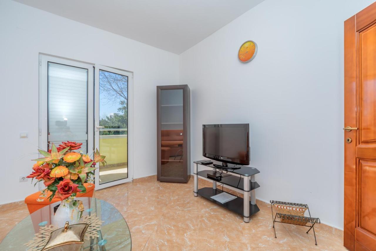 Apartmani Milacic * Sutomore